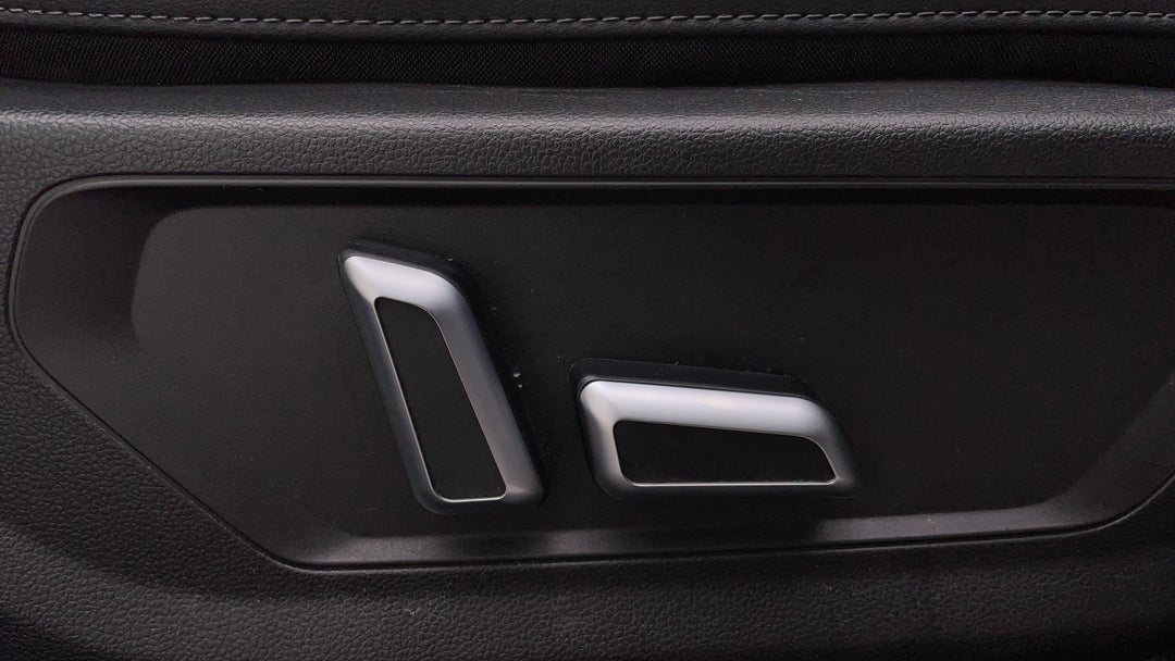 2022 GWM Haval Jolion Lux, Automatic, 42857 km, Drivers Side Adjustment Panel