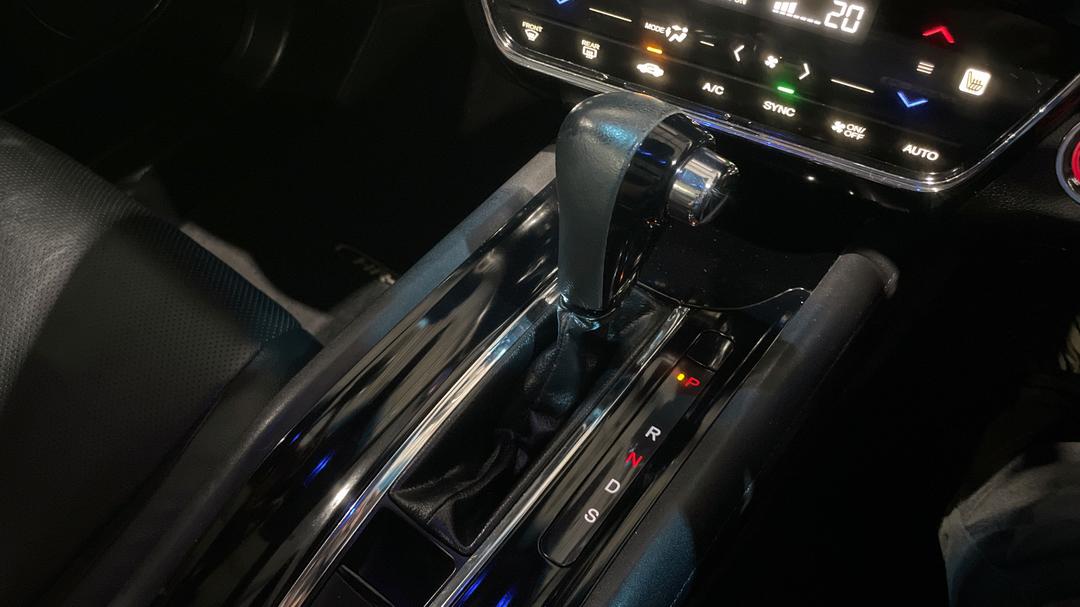 2019 Honda HR-V Vti-lx, Automatic, 100487 km, Gear Lever 