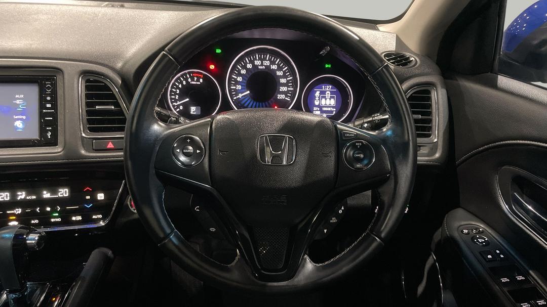 2019 Honda HR-V Vti-lx, Automatic, 100487 km, Steering Wheel Close-up