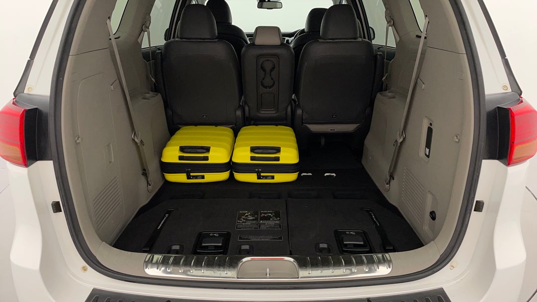 2018 Kia Carnival Platinum, Automatic, 99747 km, Boot Inside View with Luggage
