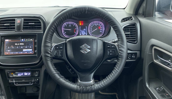2017 Maruti Vitara Brezza ZDI PLUS DUAL TONE, Diesel, Manual, 94,163 km, Steering Wheel Close-up