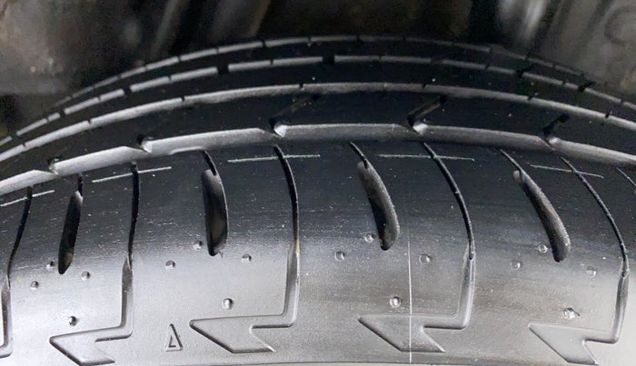 2017 Honda WR-V 1.2 i-VTEC VX MT, Petrol, Manual, 68,354 km, Left Rear Tyre Tread