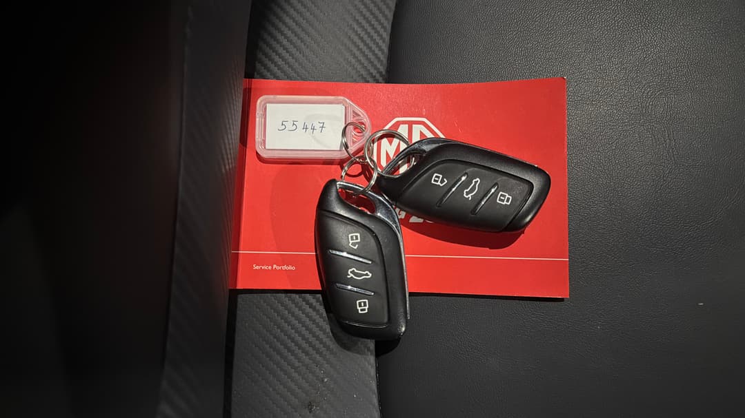 2025 MG Zst Vibe, Automatic, 10074 km, Key Close-up