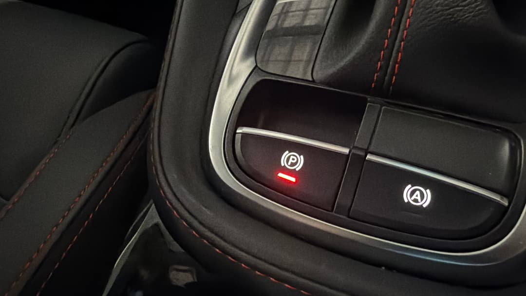 2025 MG Zst Vibe, Automatic, 10074 km, Handbrake