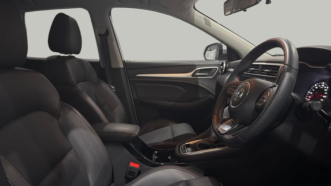 2025 MG Zst Vibe, Automatic, 10074 km, Right Side Front Door Cabin View