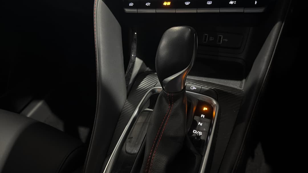 2025 MG Zst Vibe, Automatic, 10074 km, Gear Lever 