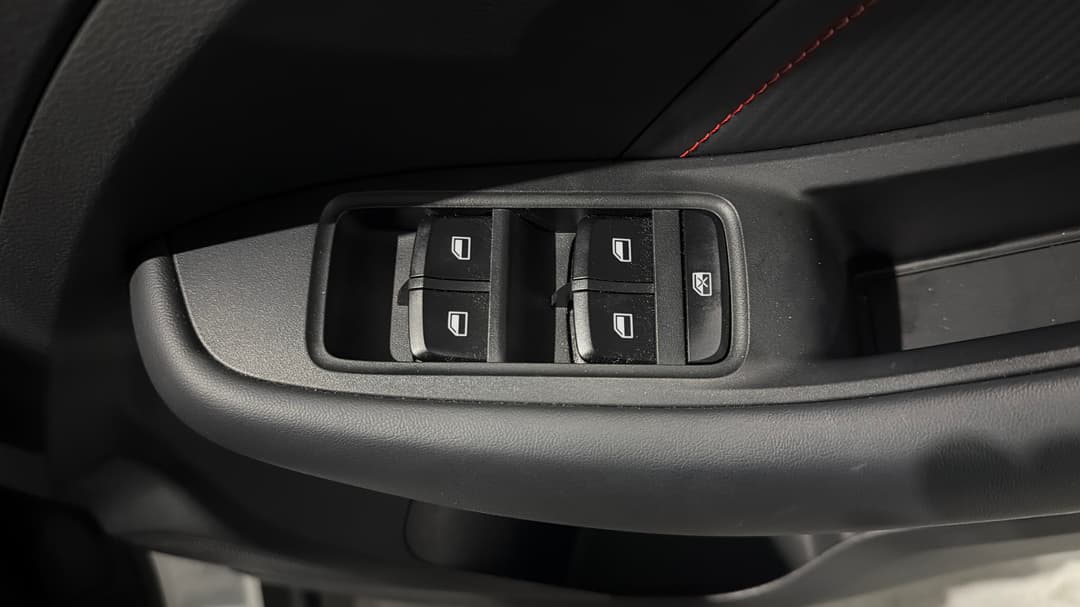 2025 MG Zst Vibe, Automatic, 10074 km, Drivers Side Door Panel Controls