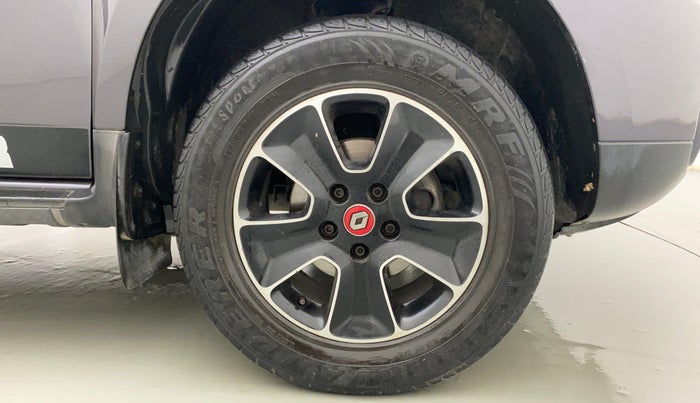 2018 Renault Duster RXS CVT, Petrol, Automatic, 93,282 km, Right Front Wheel