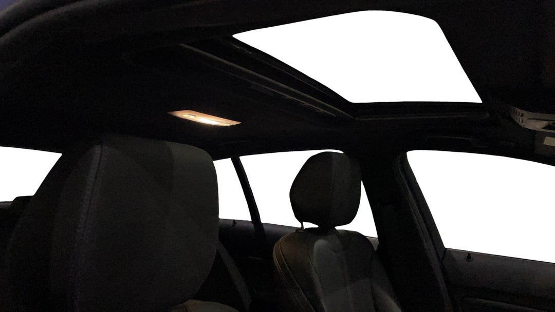 Interior Sunroof/Moonroof