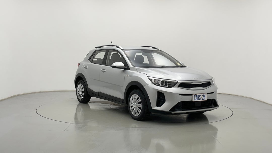 2022 Kia Stonic S, Automatic, 32400 km, Right Front Diagonal (45- Degree) View