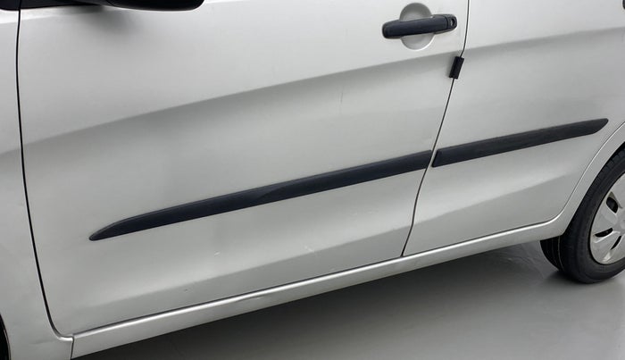 2015 Maruti Celerio VXI d, Petrol, Manual, 66,210 km, Front passenger door - Minor scratches