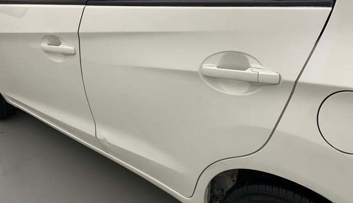 2014 Honda Amaze 1.5L I-DTEC S, Diesel, Manual, 1,06,405 km, Rear left door - Slightly dented