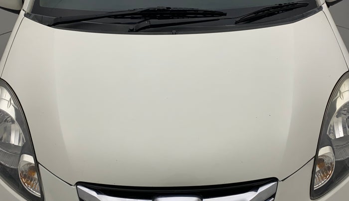 2014 Honda Amaze 1.5L I-DTEC S, Diesel, Manual, 1,06,405 km, Bonnet (hood) - Slight discolouration