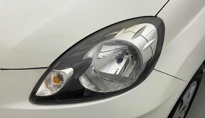 2014 Honda Amaze 1.5L I-DTEC S, Diesel, Manual, 1,06,405 km, Left headlight - Faded