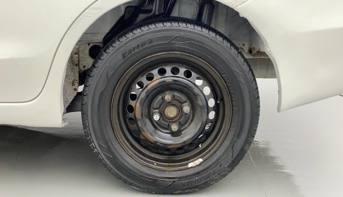 2014 Honda Amaze 1.5L I-DTEC S, Diesel, Manual, 1,06,405 km, Left Rear Wheel