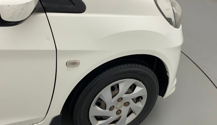 2014 Honda Amaze 1.5L I-DTEC S, Diesel, Manual, 1,06,405 km, Right fender - Slight discoloration