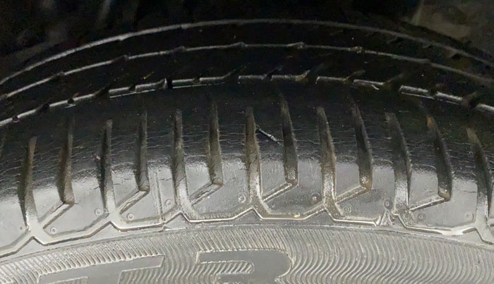 2014 Honda City 1.5L I-VTEC SV, Petrol, Manual, 26,285 km, Left Rear Tyre Tread