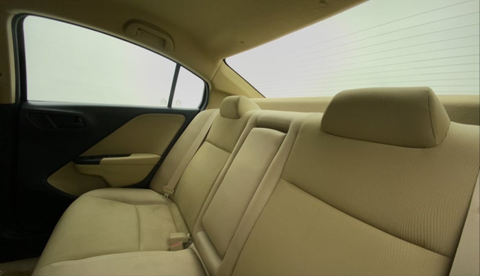 2014 Honda City 1.5L I-VTEC SV, Petrol, Manual, 26,285 km, Right Side Rear Door Cabin