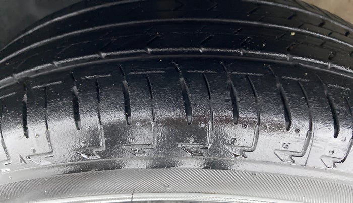 2019 Maruti IGNIS DELTA 1.2 K12, Petrol, Manual, 11,436 km, Left Front Tyre Tread