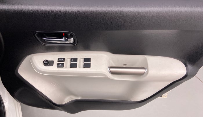 2019 Maruti IGNIS DELTA 1.2 K12, Petrol, Manual, 11,436 km, Driver Side Door Panels Control