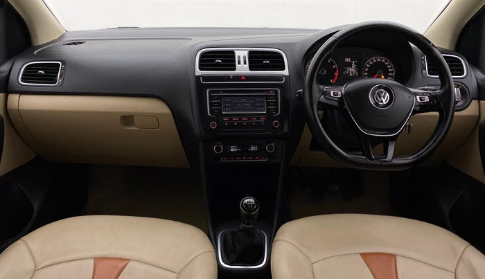 2015 Volkswagen Polo HIGHLINE1.2L PETROL, Petrol, Manual, 58,342 km, Dashboard