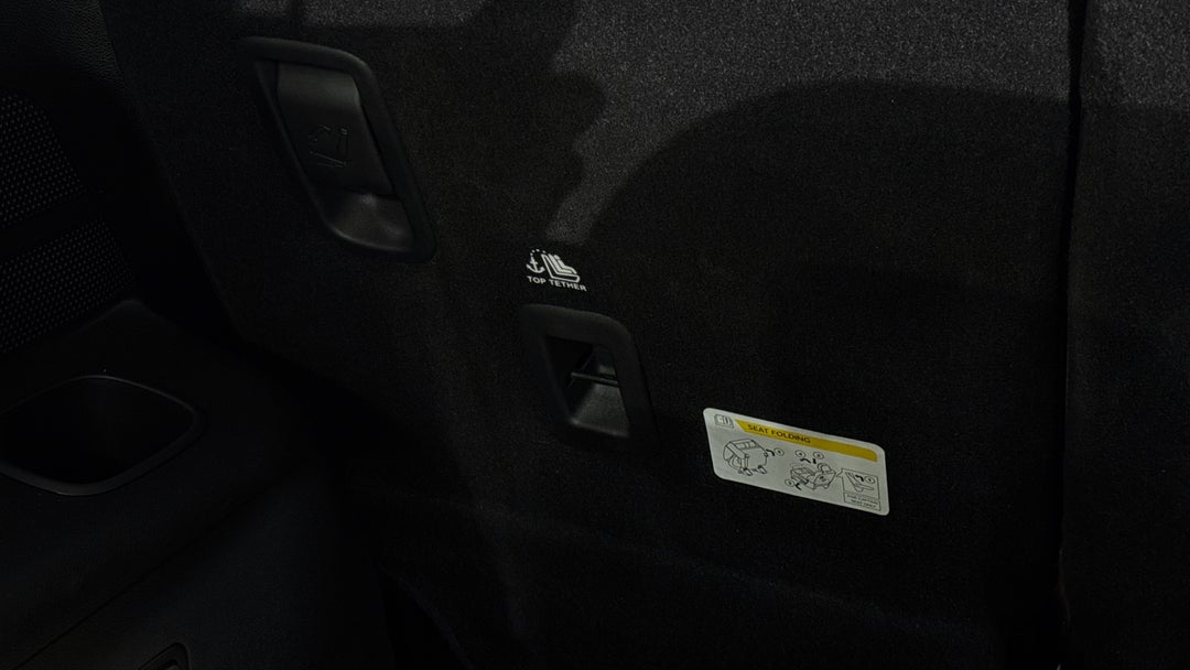 2023 Mahindra Xuv700 Ax7l, Automatic, 60220 km, Child Seat Anchor Points