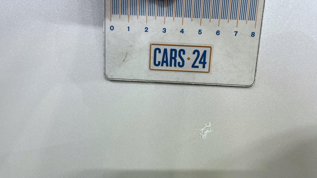 2023 Mahindra Xuv700 Ax7l, Automatic, 60220 km, Doors Rear RHS Scratch