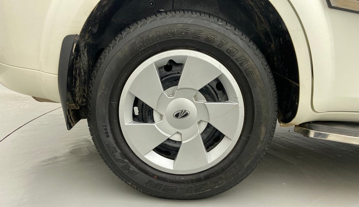 2020 Mahindra XUV500 W5, Diesel, Manual, 19,512 km, Right Rear Wheel