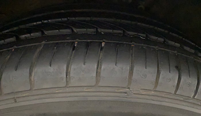 2018 Skoda Rapid STYLE 1.6 MPI AT, Petrol, Automatic, 17,373 km, Right Rear Tyre Tread