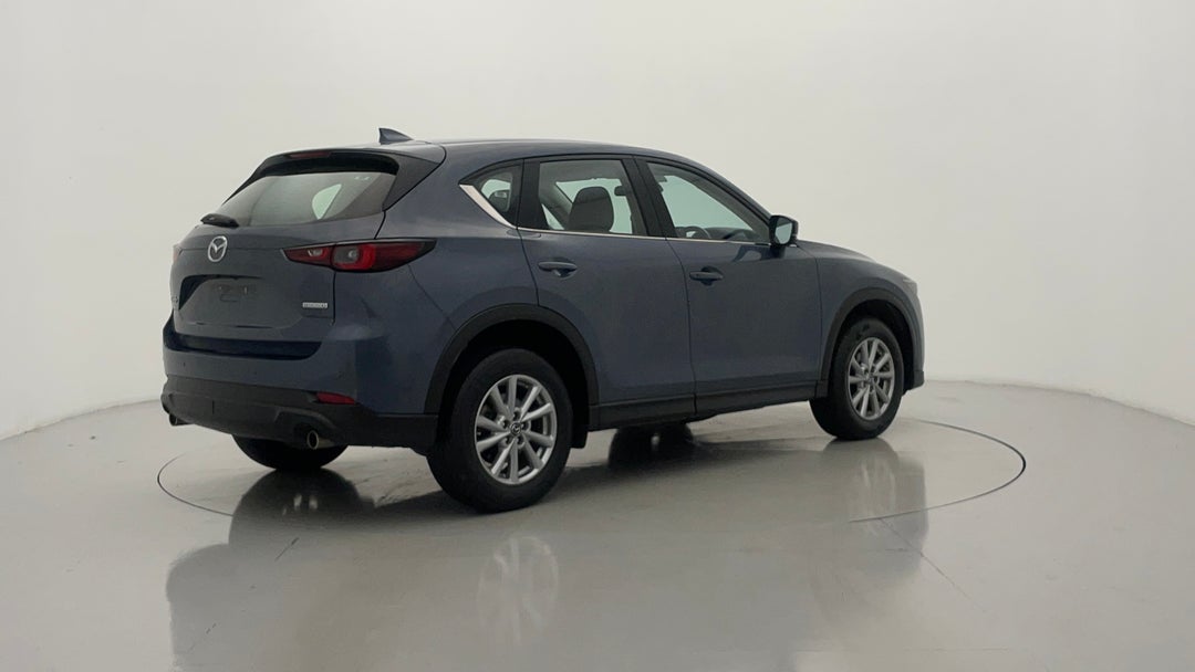 Right Back Diagonal (45- Degree) View