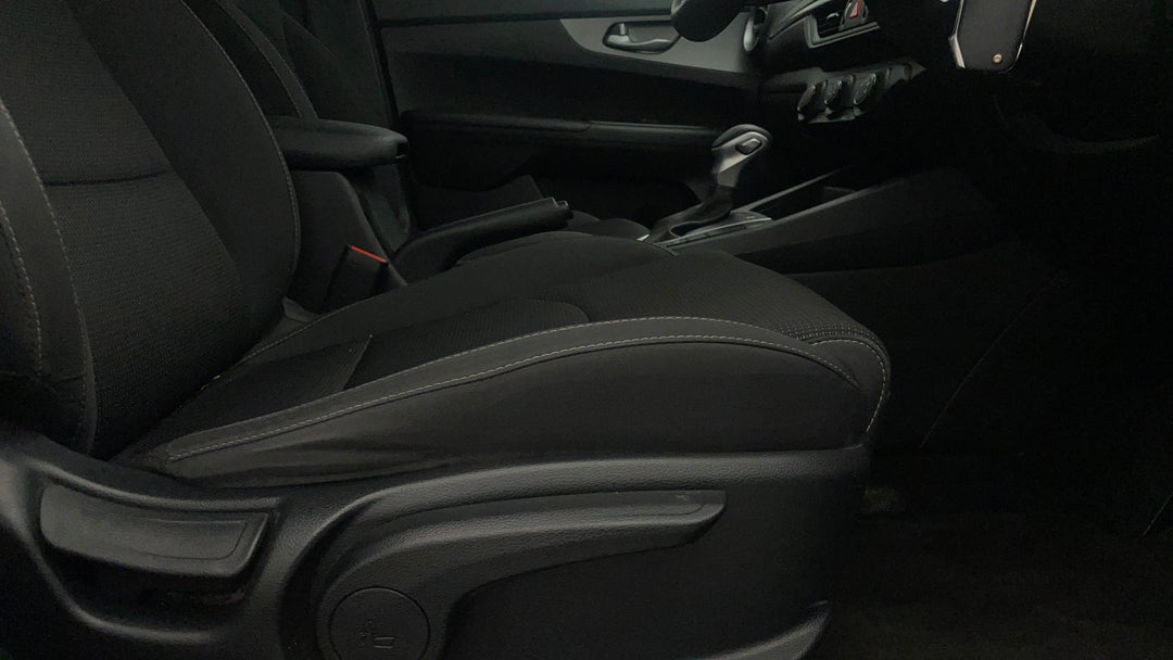 2019 Kia Cerato S, Automatic, 63652 km, Drivers Side Adjustment Panel