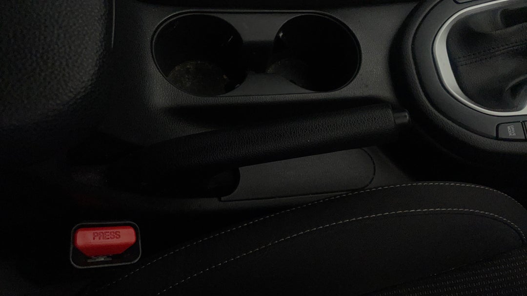 2019 Kia Cerato S, Automatic, 63652 km, Handbrake