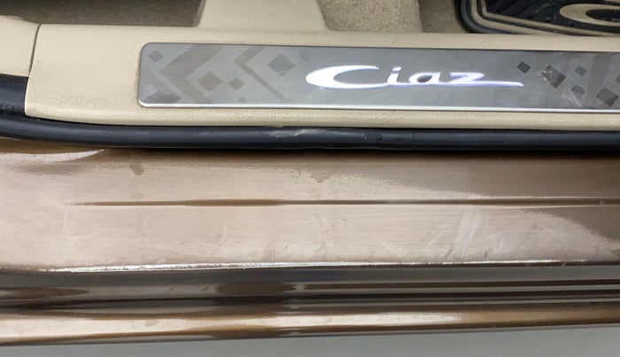 2015 Maruti Ciaz ZXI, Petrol, Manual, 53,491 km, Right running board - Minor scratches