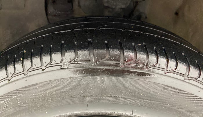 2019 Hyundai Elite i20 1.2 MAGNA PLUS VTVT, Petrol, Manual, 41,548 km, Left Front Tyre Tread