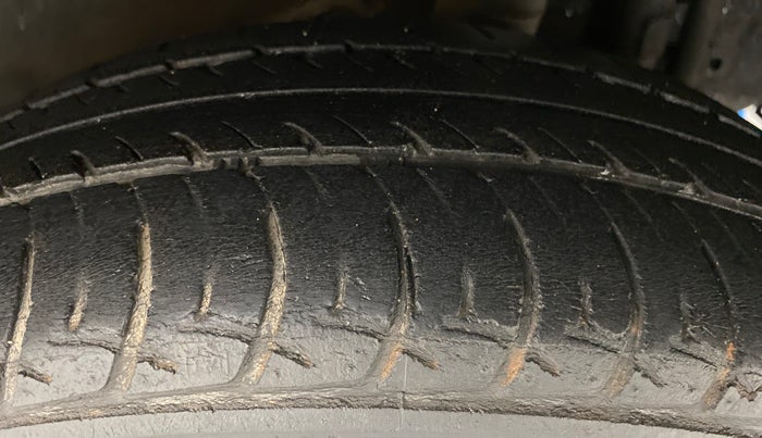 2014 Renault Pulse RX L DIESEL, Diesel, Manual, 83,271 km, Left Rear Tyre Tread