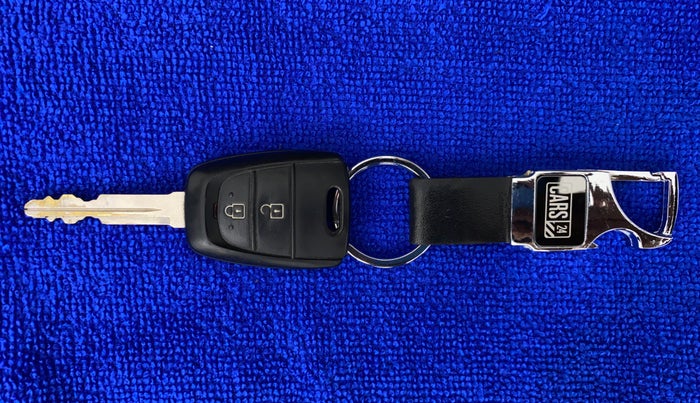 2019 Hyundai NEW SANTRO 1.1 SPORTS AMT, Petrol, Automatic, Key Close Up