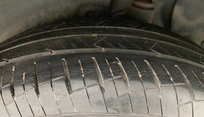 2019 Hyundai Creta SX AT 1.6 PETROL, Petrol, Automatic, 29,116 km, Left Rear Tyre Tread