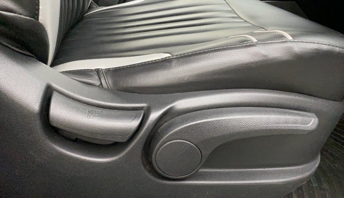 2019 Hyundai Creta SX AT 1.6 PETROL, Petrol, Automatic, 29,116 km, Driver Side Adjustment Panel