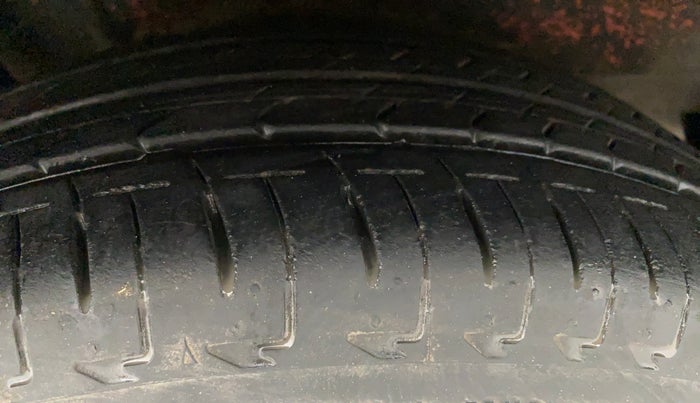2020 Maruti IGNIS ALPHA 1.2 K12, Petrol, Manual, 9,800 km, Right Rear Tyre Tread