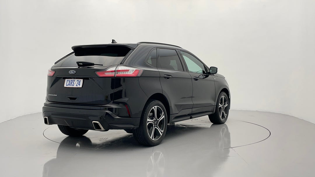 Right Back Diagonal (45- Degree) View