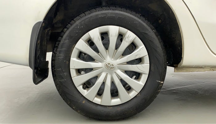 2013 Toyota Etios G, Petrol, Manual, 99,746 km, Right Rear Wheel
