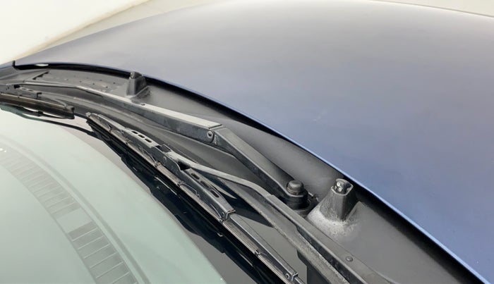 2014 Maruti Ertiga VXI, Petrol, Manual, 87,308 km, Front windshield - Wiper nozzle not functional