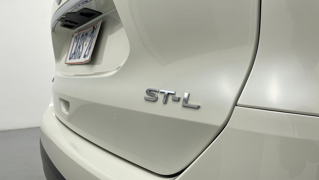 Badge (Boot Right Side)