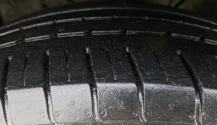2019 KIA SELTOS HTX+ MT 1.5 DIESEL, Diesel, Manual, 38,112 km, Left Front Tyre Tread