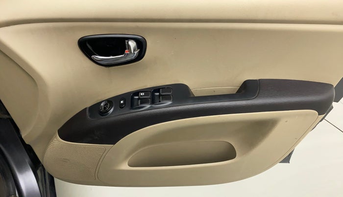 2013 Hyundai i10 SPORTZ 1.2, Petrol, Manual, 65,840 km, Driver Side Door Panels Control