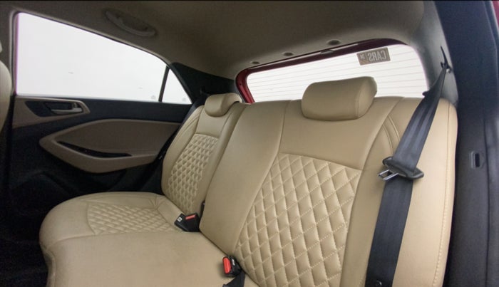 2017 Hyundai Elite i20 ASTA 1.2 (O), Petrol, Manual, 39,781 km, Right Side Rear Door Cabin