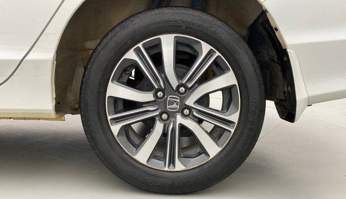 2017 Honda City V MT PETROL, Petrol, Manual, 30,111 km, Left Rear Wheel