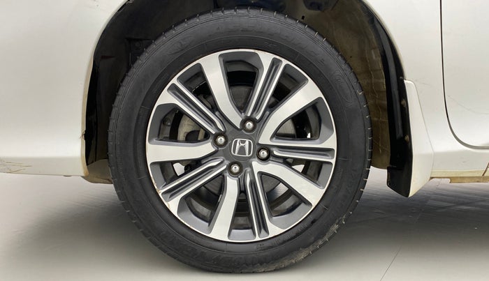 2017 Honda City V MT PETROL, Petrol, Manual, 30,111 km, Left Front Wheel