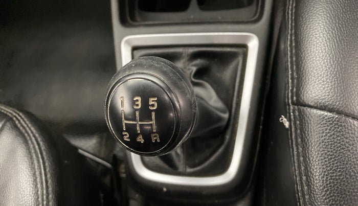 2019 Maruti Swift VXI D, Petrol, Manual, Gear lever - Boot cover slightly torn