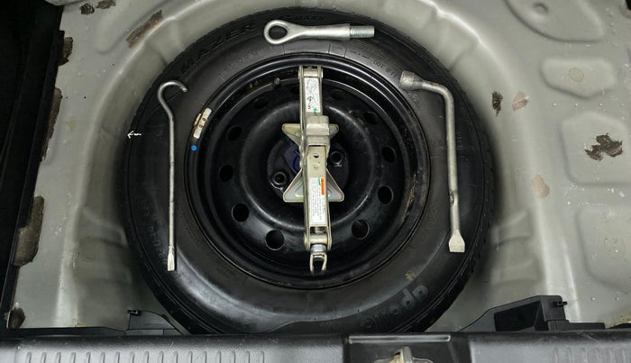 2019 Maruti Swift VXI D, Petrol, Manual, Spare Tyre